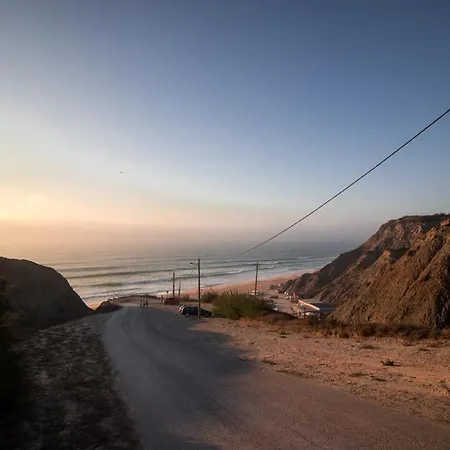 Semesterbostad 6pax Baby Friendly Near Dino Park&beaches São Bartolomeu