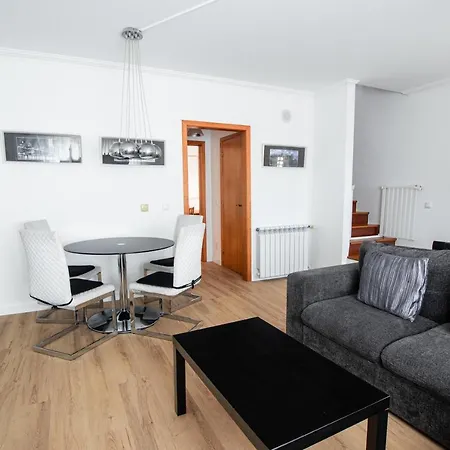 Semesterbostad 6pax Baby Friendly Near Dino Park&beaches São Bartolomeu